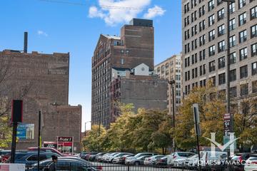Franklin Building building in the Printers Row neighborhood of Chicago, IL