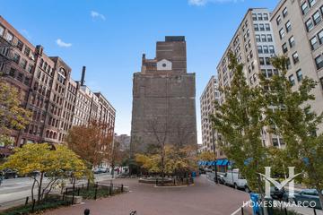 Franklin Building building in the Printers Row neighborhood of Chicago, IL