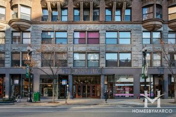 Photos of Manhattan building in Chicago, IL