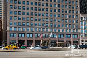 Residences at 330 S. Michigan building in the Loop neighborhood of Chicago, IL