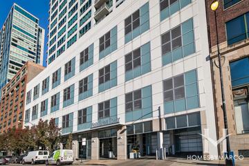 Wells Street Tower building in the Loop neighborhood of Chicago, IL