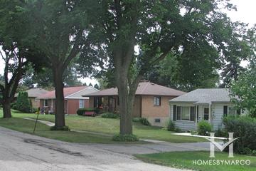 Leonard Heights subdivision in Crystal Lake, IL