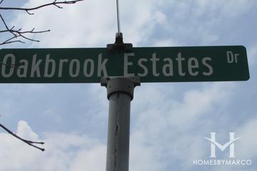 Oakbrook Estates subdivision in Crystal Lake, IL
