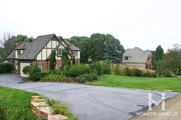 Photos of Paradise Grove subdivision in Crystal Lake, IL