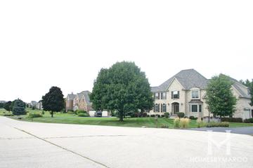 Paradise Grove subdivision in Crystal Lake, IL