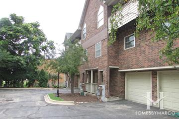 Pingry Row Homes subdivision in Crystal Lake, IL