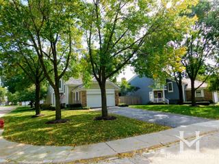 Park Barrington subdivision in Barrington, IL
