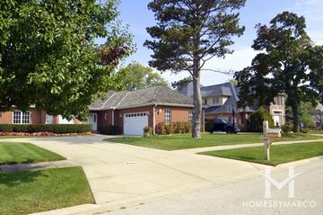 Sportsman's Cove subdivision in Northbrook, IL