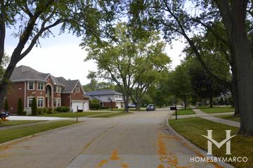 White Plains subdivision in Northbrook, IL