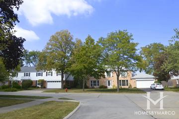 Williamsburg subdivision in Northbrook, IL