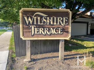 Wilshire Terrace subdivision in Northbrook, IL