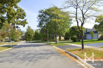 Wood Oaks Glen subdivision in Northbrook, IL