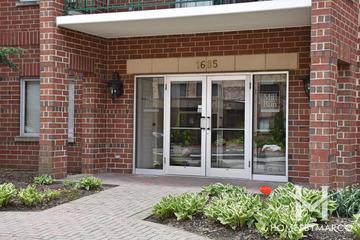 Mill Run of Des Plaines building in Des Plaines, IL