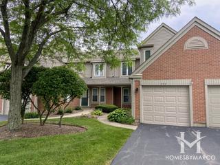 East Hamptons subdivision in Elk Grove Village, IL