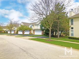 Huntington Chase subdivision in Elk Grove Village, IL