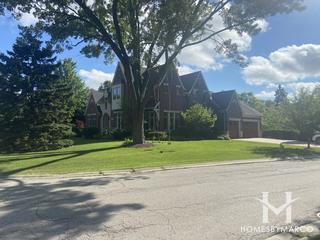 Photos of Apple Valley subdivision in Glenview, IL