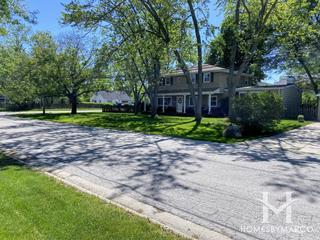 Photos of Glenview Estates subdivision in Glenview, IL