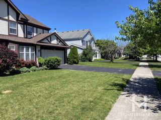 Glenview Estates subdivision in Glenview, IL