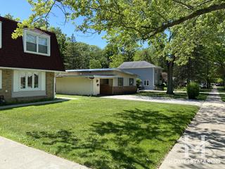Northfield Woods subdivision in Glenview, IL