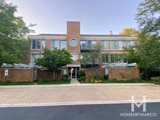 Meadowlake subdivision in Northfield, IL