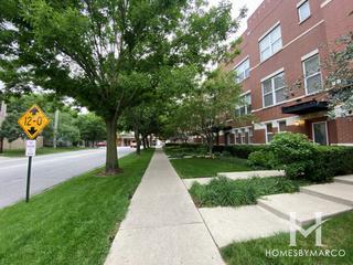 Courts of Evanston building in Evanston, IL