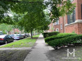 Hinman Manor building in Evanston, IL