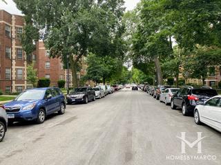 Hinman Manor building in Evanston, IL