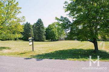 Spring Creek Hills subdivision in Barrington Hills, IL