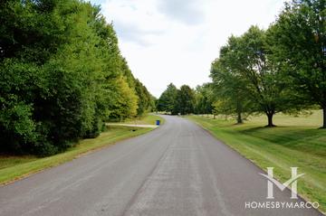 Sutton Creek subdivision in Barrington Hills, IL
