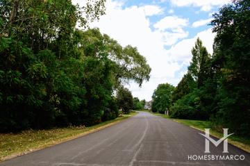 Sutton Creek subdivision in Barrington Hills, IL