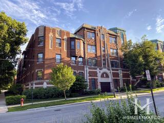 Oakton Gable building in Evanston, IL