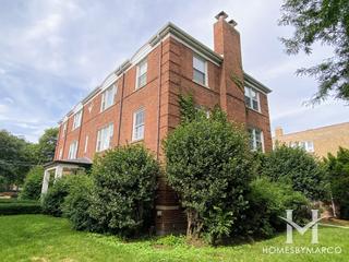 Parkside Condominiums subdivision in Evanston, IL