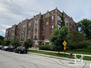 St Francis Courts building in Evanston, IL