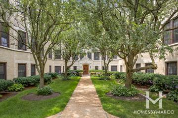 Stoneleigh Courts building in Evanston, IL