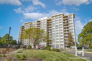Highland Towers building in Niles, IL