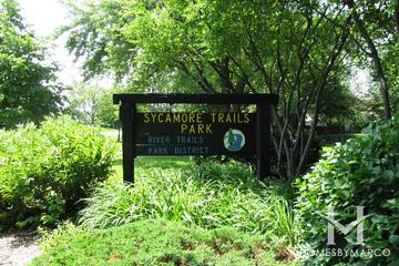 Camelot subdivision in Mount Prospect, IL