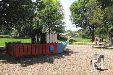 Camelot subdivision in Mount Prospect, IL