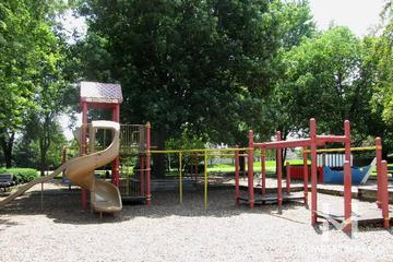 Camelot subdivision in Mount Prospect, IL