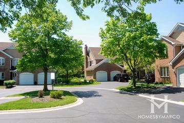 Courts of St John subdivision in Mount Prospect, IL