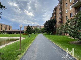 Crystal Towers building in Mount Prospect, IL