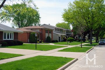 Golfhurst subdivision in Mount Prospect, IL