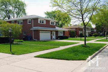 Golfhurst subdivision in Mount Prospect, IL
