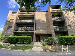 Orchard Vale subdivision in Mount Prospect, IL