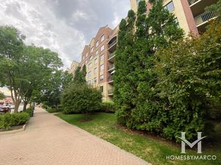 Village Centre subdivision in Mount Prospect, IL