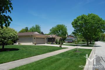 Windsor Estates subdivision in Mount Prospect, IL