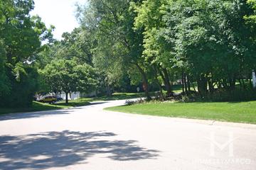 Bright Oaks subdivision in Cary, IL