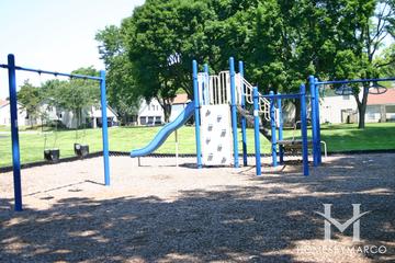 Bright Oaks subdivision in Cary, IL