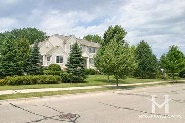Cary Woods subdivision in Cary, IL