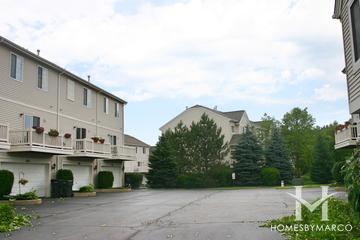 Cary Woods subdivision in Cary, IL