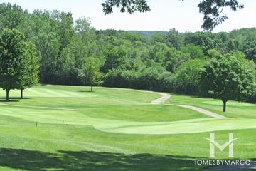 Chalet Hills Estates subdivision in Cary, IL